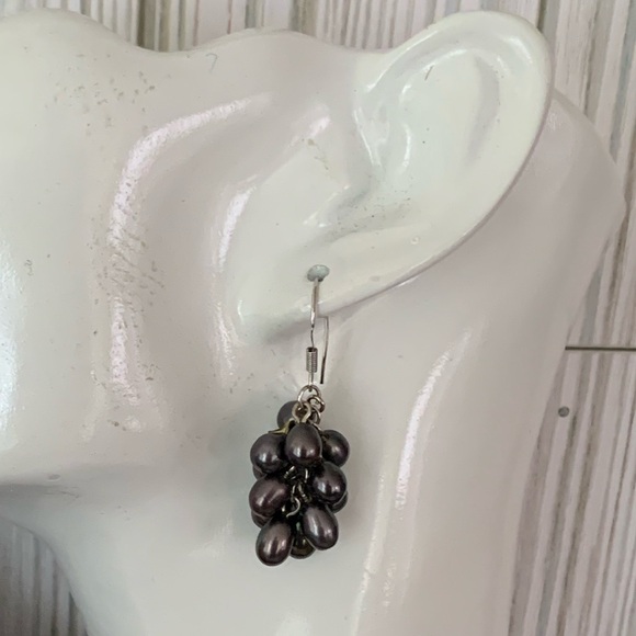 Black Freshwater Pearls Cluster Earrings Gray Blue Purple Overtones 925 Hooks - Picture 5 of 5
